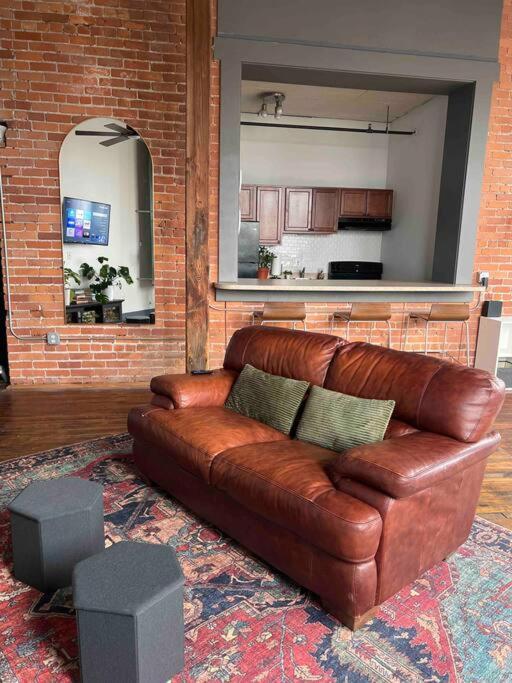 420 Friendly Canada Bridge View Loft Downtown Free Parking Detroit Exterior foto